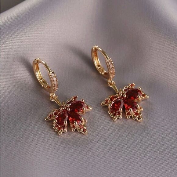 Copper Cubic Zirconia Maple Leaf Dangle
Earrings fall vibes autumn colors - Picture 6 of 10